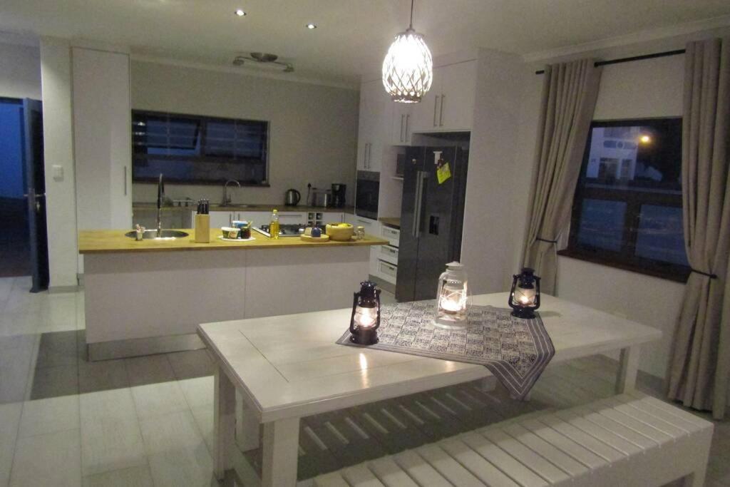 Leander'S Cottage - Your Dream Stay In Mind Swakopmund Esterno foto