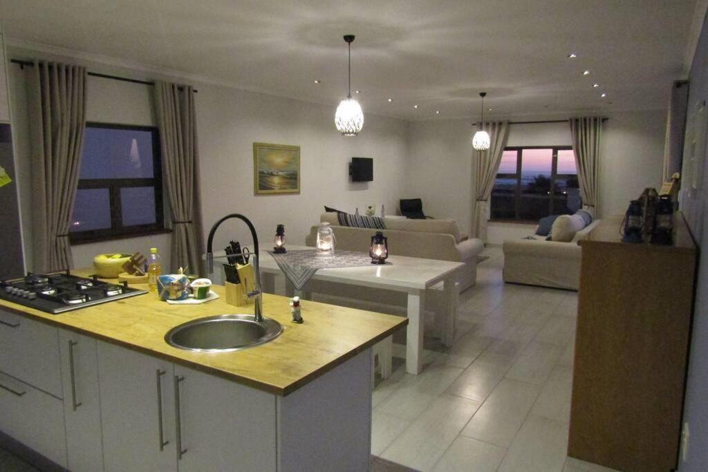 Leander'S Cottage - Your Dream Stay In Mind Swakopmund Esterno foto